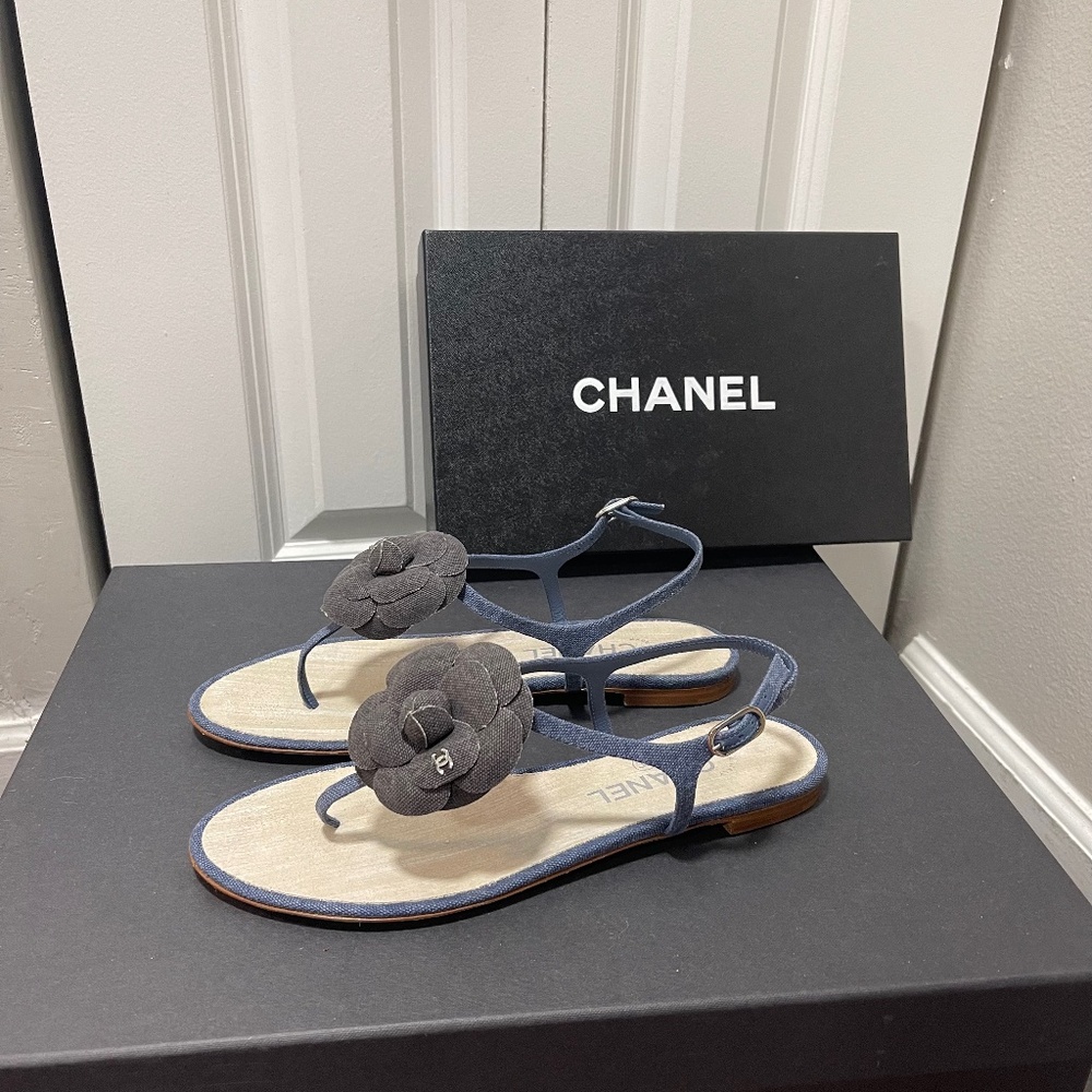 NEW Chanel Blue/Gray/Beige Denim Camelia Flat Sandals IT40/US9.5-10